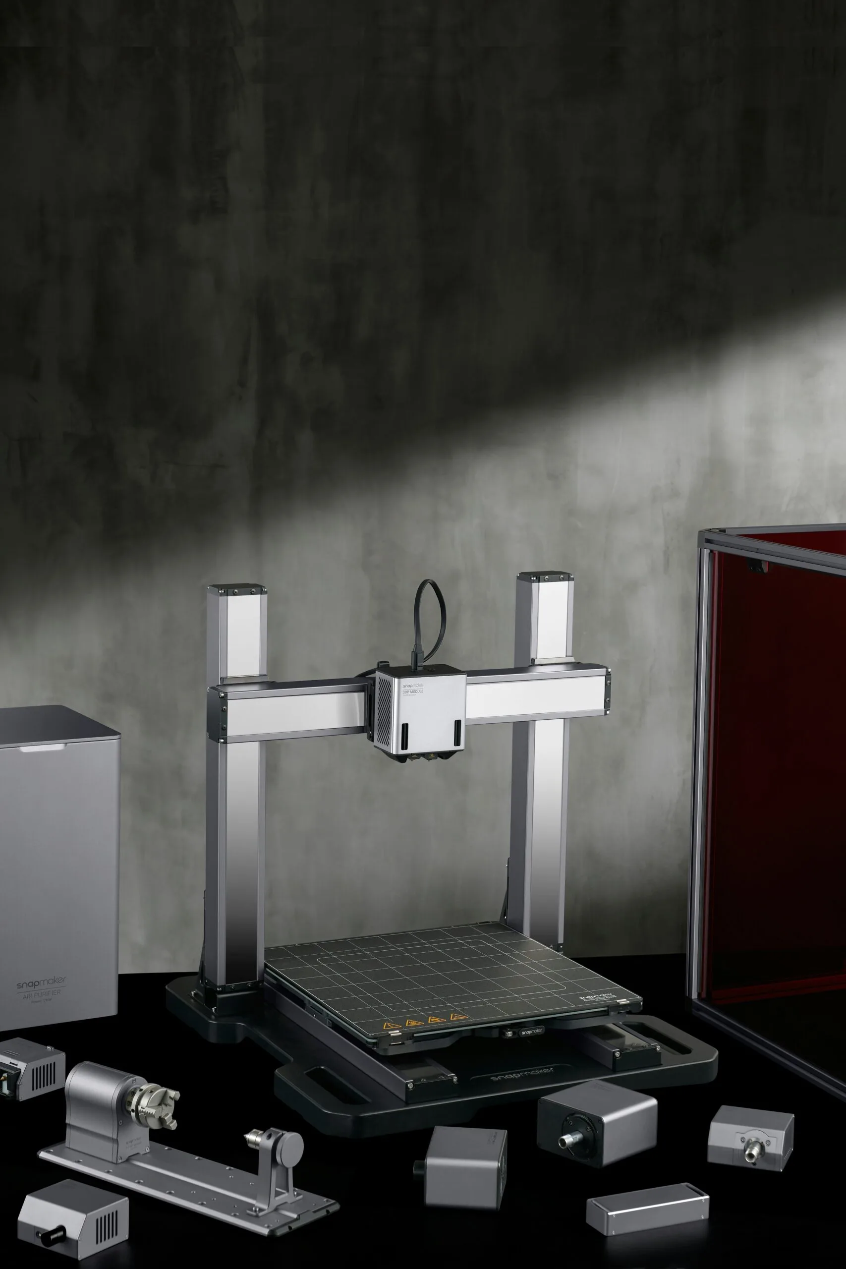 A group of electronic devices sitting on top of a table